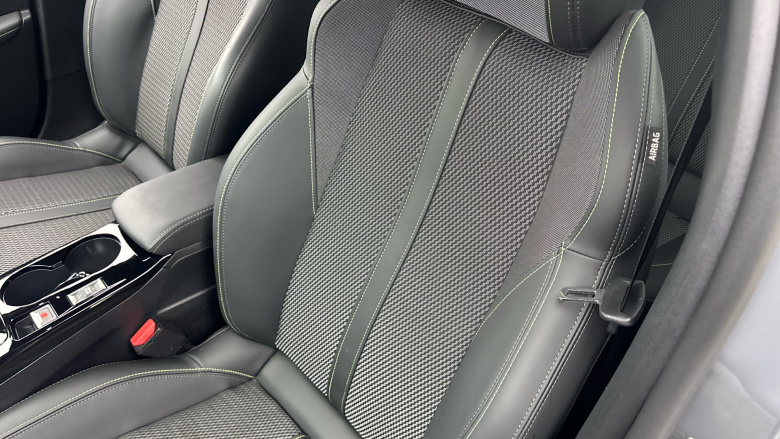 Peugeot 208 1.2 Hybrid 136 GT 5dr e-DSC6 Petrol Hatchback